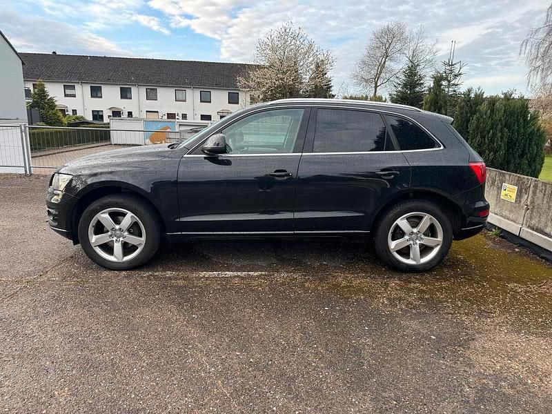 Gebraucht Audi Q5 170 PS (125 kW) 2010 Schwarz SUV