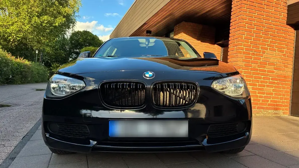Gebraucht BMW 118 143 PS (105 kW) 2014 Schwarz Kleinwagen