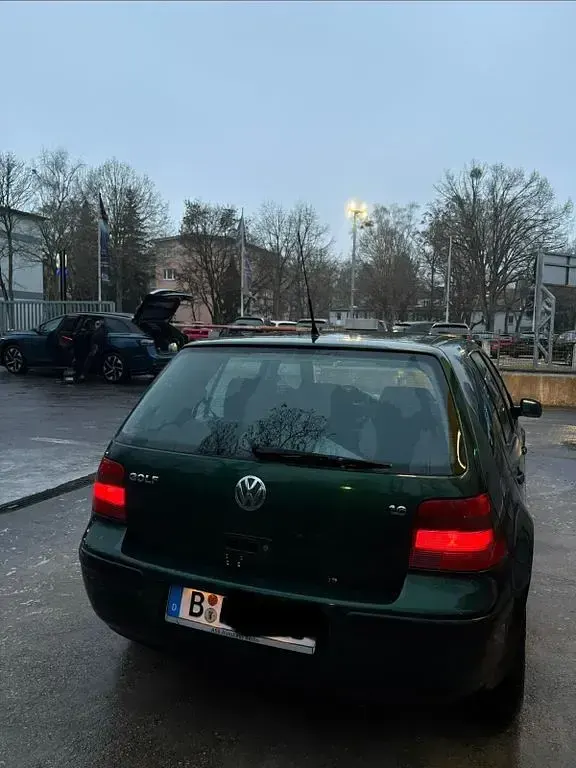 Brugt VW Golf III Basis 101 HK (74 kW) 1999 Grøn Sedan