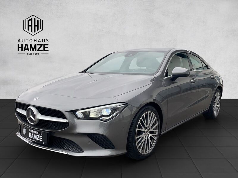 Grau Gebraucht 2019 Mercedes CLA180 Limousine | 22.980 € (Fairer Preis) - Bild 1/4
