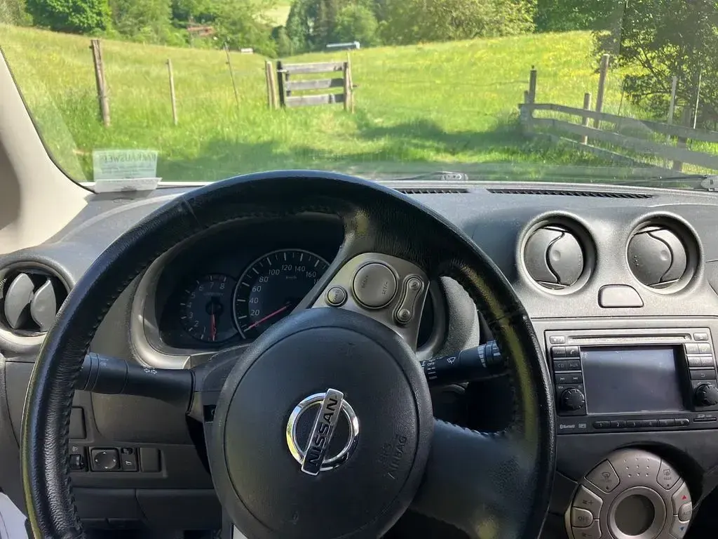 Gebraucht Nissan Micra Acenta 80 PS (58 kW) 2011 Weiß Kleinwagen