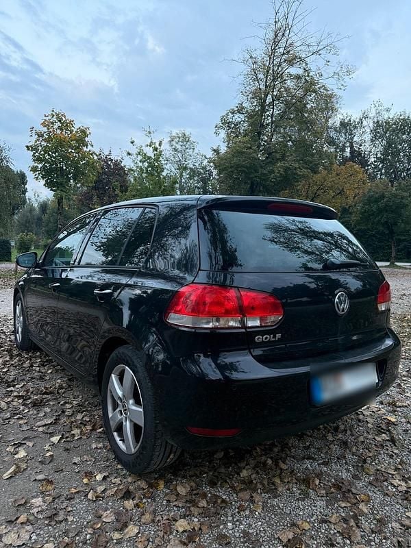 Gebraucht VW Golf VI Style 86 PS (63 kW) 2011 Schwarz Kleinwagen