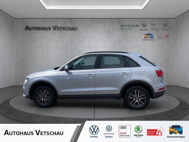 Silber Gebraucht 2016 Audi Q3 Comfort SUV | 15.880 € (Fairer Preis) - Bild 1/4