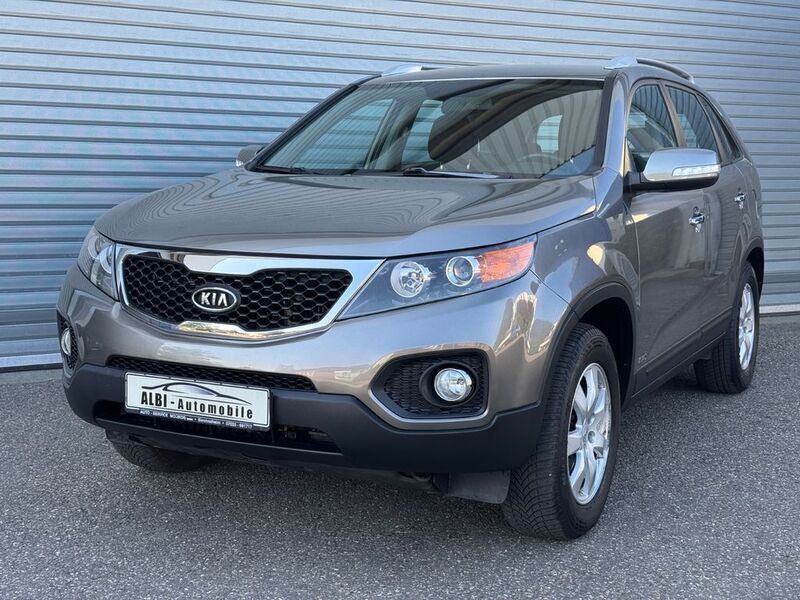 Silber Gebraucht 2010 Kia Sorento Vision SUV | 4.999 € (Superpreis) - Bild 1/4