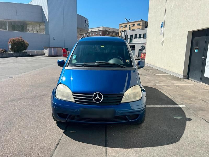 Gebraucht Mercedes Vaneo 92 PS (67 kW) 2005 Blau Van / Kleinbus