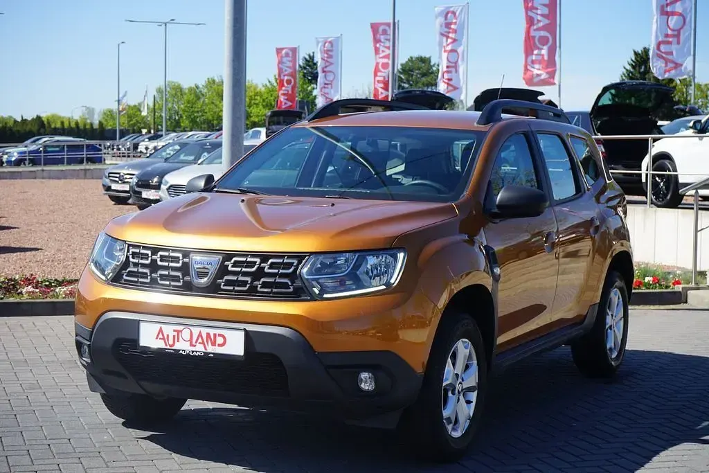 Second-hand Dacia Duster Comfort 101 CP (74 kW) 2020 Portocaliu SUV