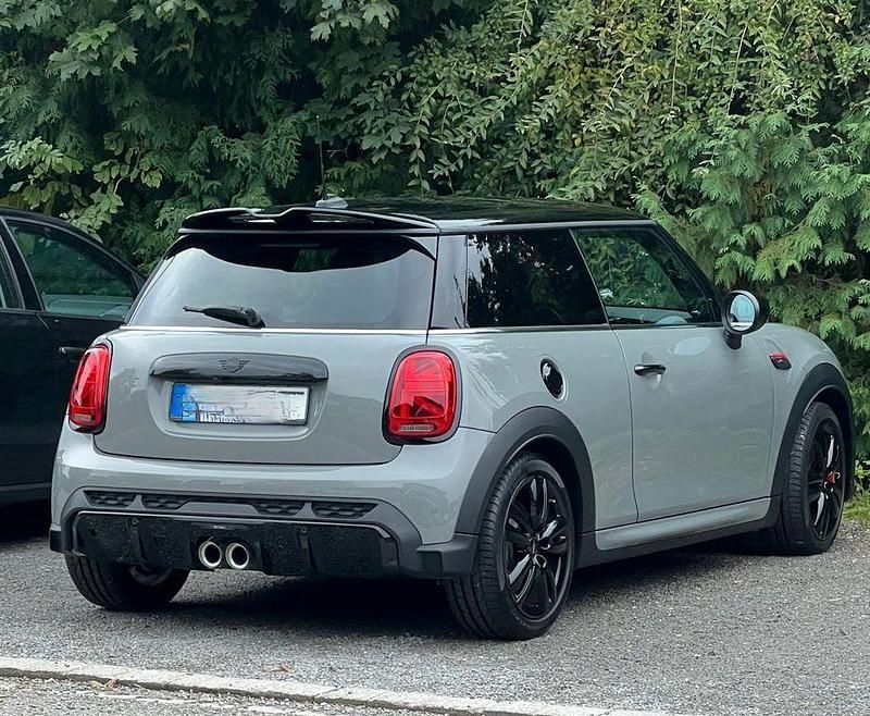 Gebraucht Mini John Cooper Works Essential 231 PS (169 kW) 2022 Grau Kleinwagen