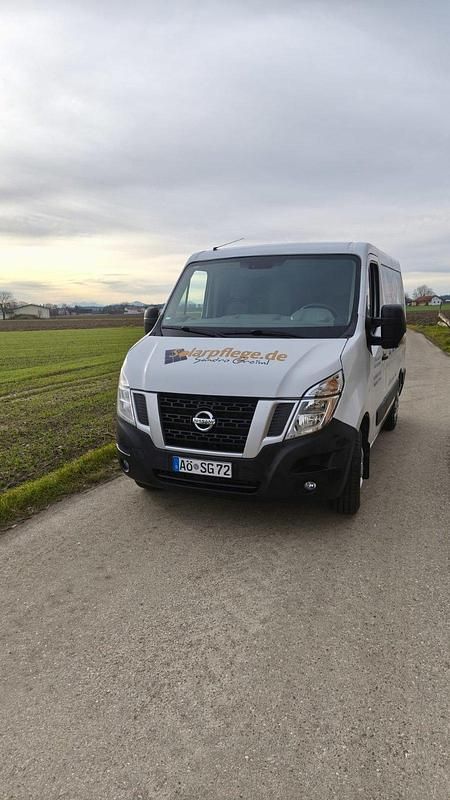 Weiß Gebraucht 2017 Nissan NV400 Van | 8.999 € - Bild 1/4