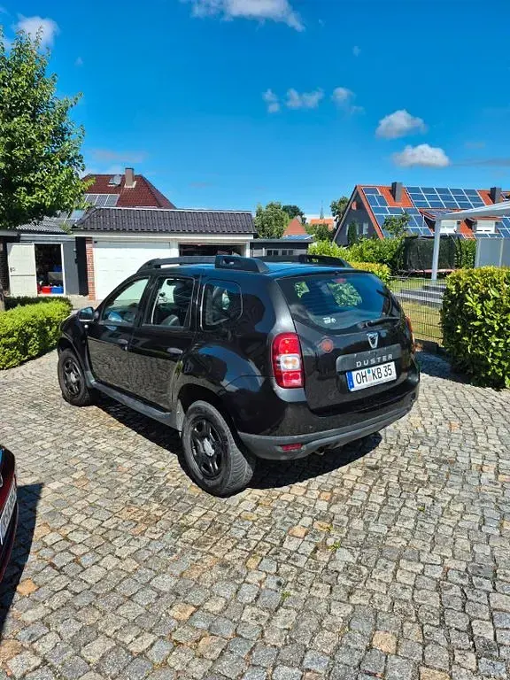 Gebraucht Dacia Duster 114 PS (83 kW) 2017 Schwarz SUV