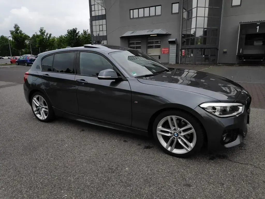 Gebraucht BMW 125 M Sport 224 PS (164 kW) 2016 Grau Kleinwagen