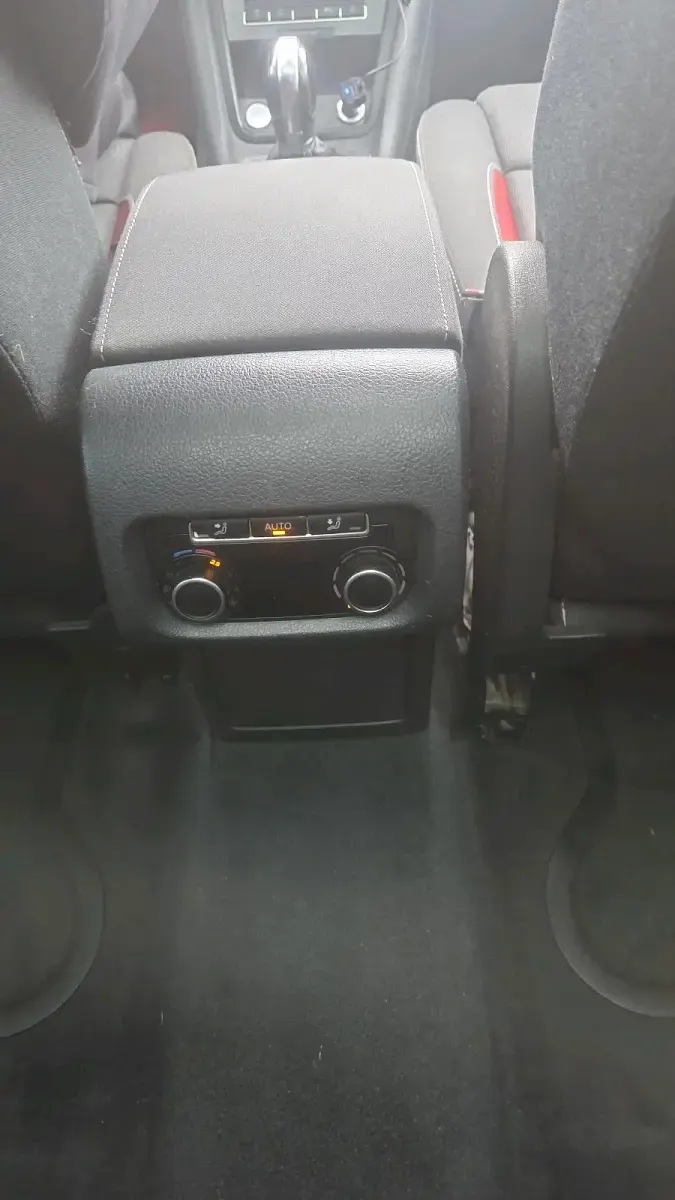 Gebraucht VW Sharan 143 PS (105 kW) 2012 Schwarz Van / Kleinbus