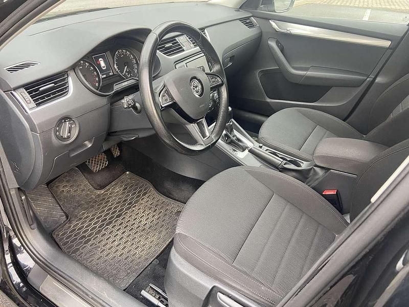 Gebraucht Skoda Octavia Style 150 PS (110 kW) 2017 Schwarzmagic perleffekt Kombi