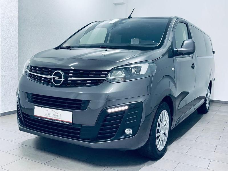 Grau Gebraucht 2019 Opel Zafira Life Selection Van | 21.880 € (Superpreis) - Bild 1/4