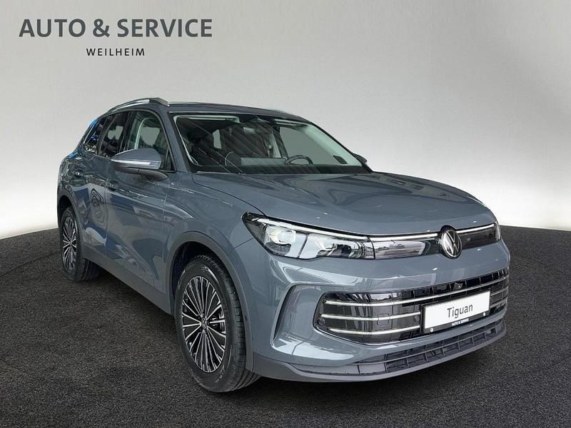 Gebraucht VW Tiguan Elegance 150 PS (110 kW) 2025 Grau SUV
