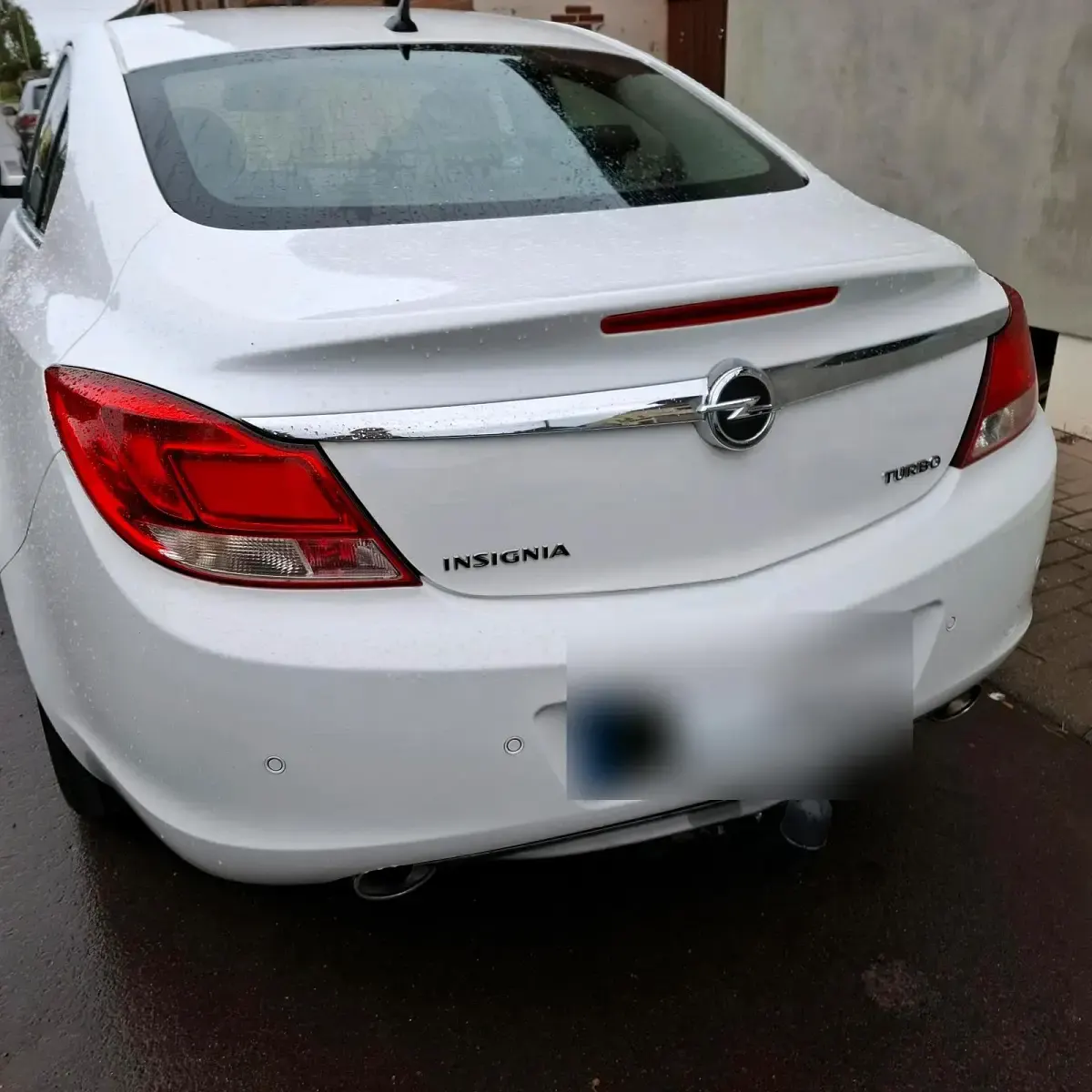 Gebraucht Opel Insignia 220 PS (161 kW) 2009 Weiß Limousine