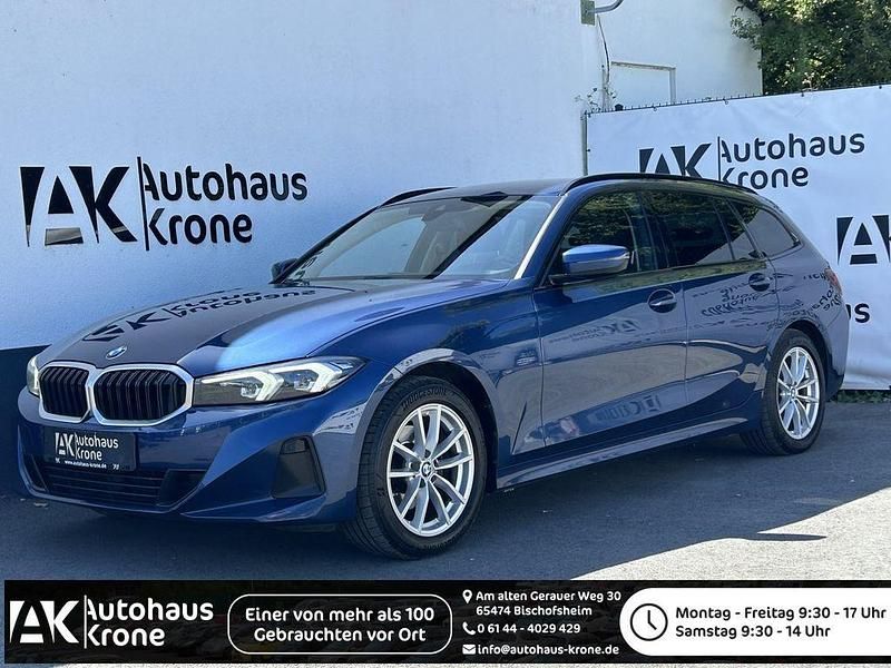 Blau Gebraucht 2022 BMW 320 Limousine | 25.990 € (Fairer Preis) - Bild 1/4