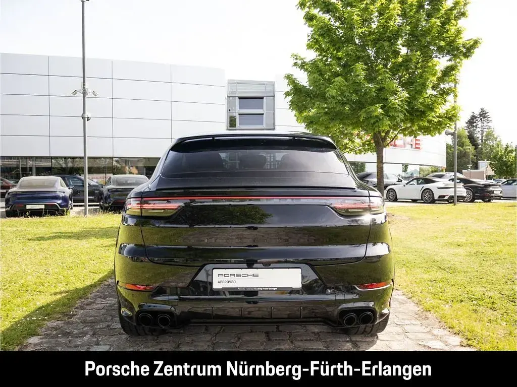 Gebraucht Porsche Cayenne S Platinum Edition 441 PS (324 kW) 2023 Schwarz SUV