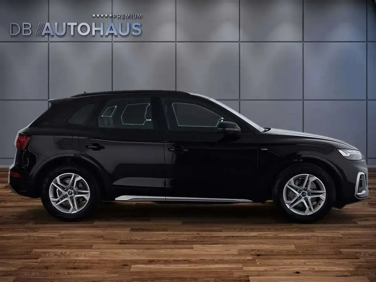 Gebraucht Audi Q5 S-Line 265 PS (194 kW) 2024 Schwarz SUV