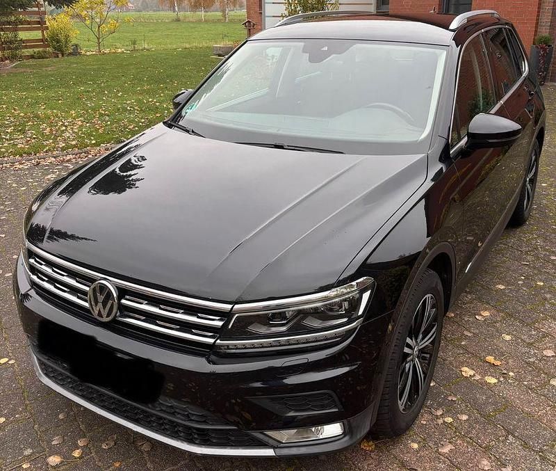Schwarz Gebraucht 2016 VW Tiguan Comfortline SUV | 18.200 € (Fairer Preis) - Bild 1/4