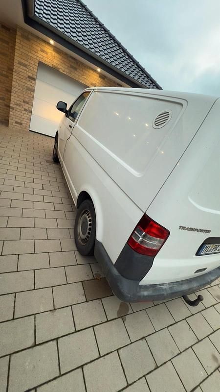 Weiß Gebraucht 2011 VW T5 Van | 8.200 € - Bild 1/4