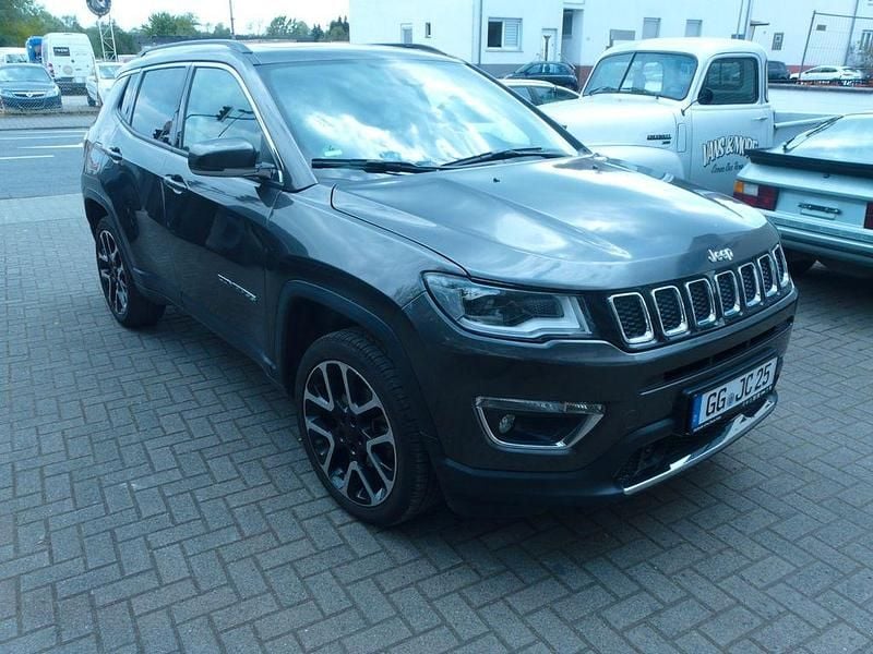 Occasion Jeep Compass Limited 170 ch (125 kW) 2020 Gris SUV