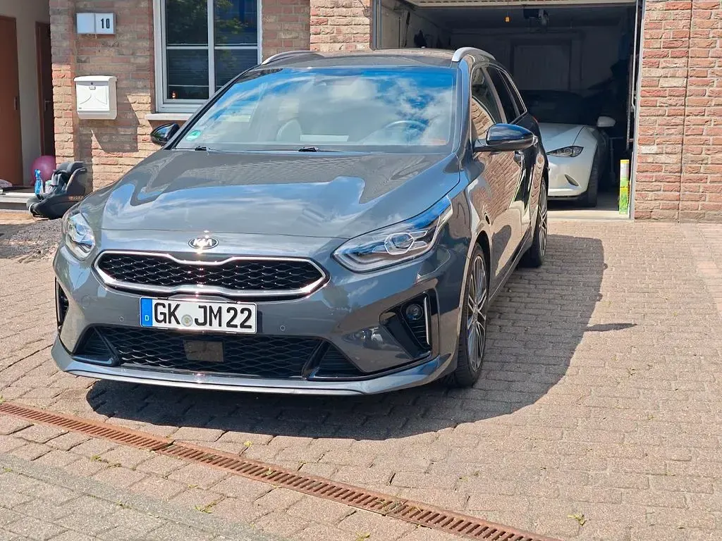 Gebraucht Kia Ceed GT GT-Line 140 PS (102 kW) 2021 Grau Kombi