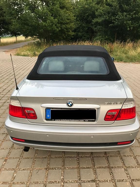 Gebraucht BMW 318 Cabriolet 150 PS (110 kW) 2006 Silber Cabrio