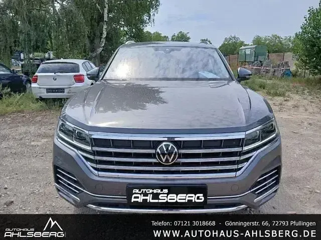 Gebraucht VW Touareg Elegance 231 PS (169 kW) 2021 Siliziumgrau SUV