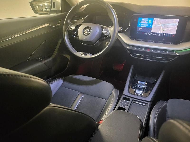 Gebraucht Skoda Octavia First Edition 150 PS (110 kW) 2021 Weiß Kombi