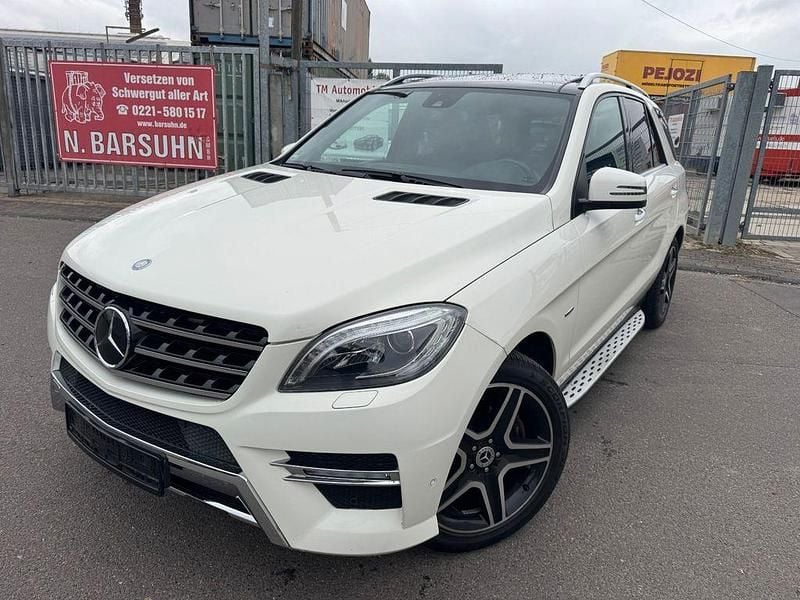 Weiß Gebraucht 2012 Mercedes ML350 AMG SUV | 16.950 € (Superpreis) - Bild 1/4
