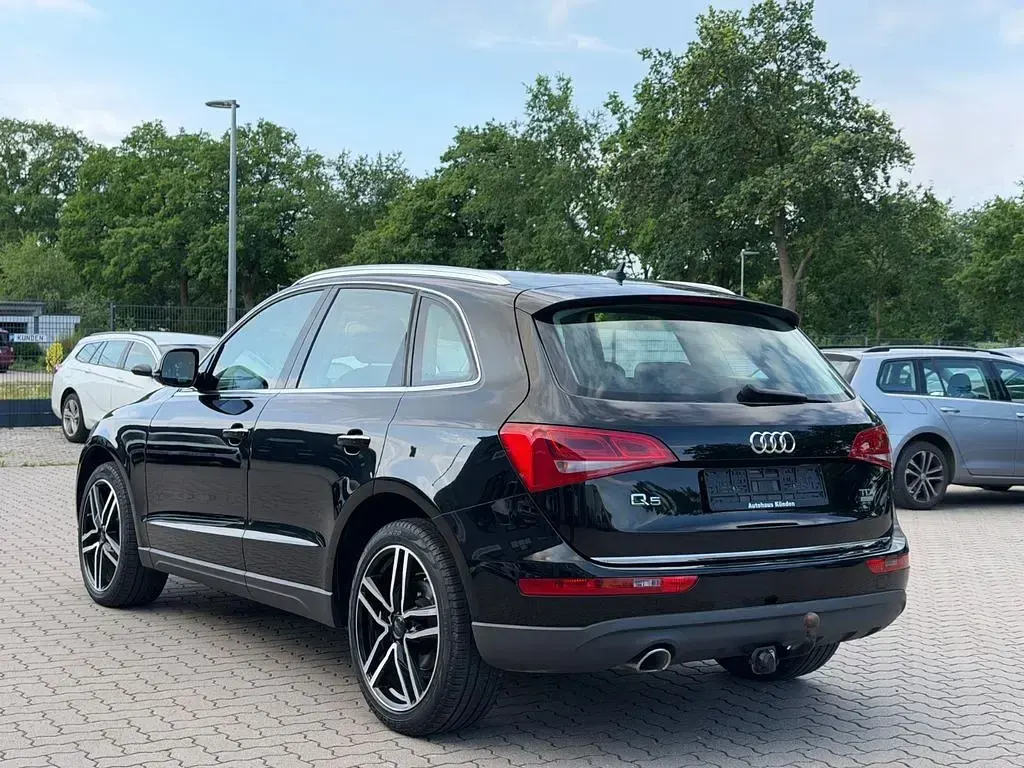Gebraucht Audi Q5 Comfort 150 PS (110 kW) 2016 Schwarz SUV