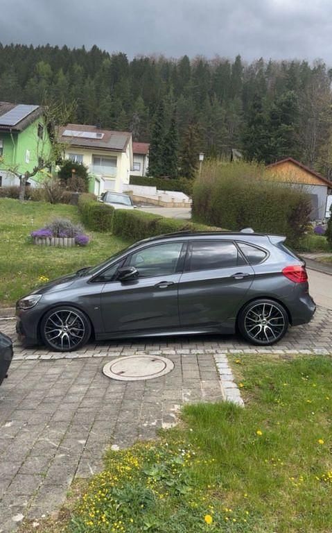 Gebraucht BMW 220 Active Tourer Performance 190 PS (139 kW) 2019 Grau Van / Kleinbus