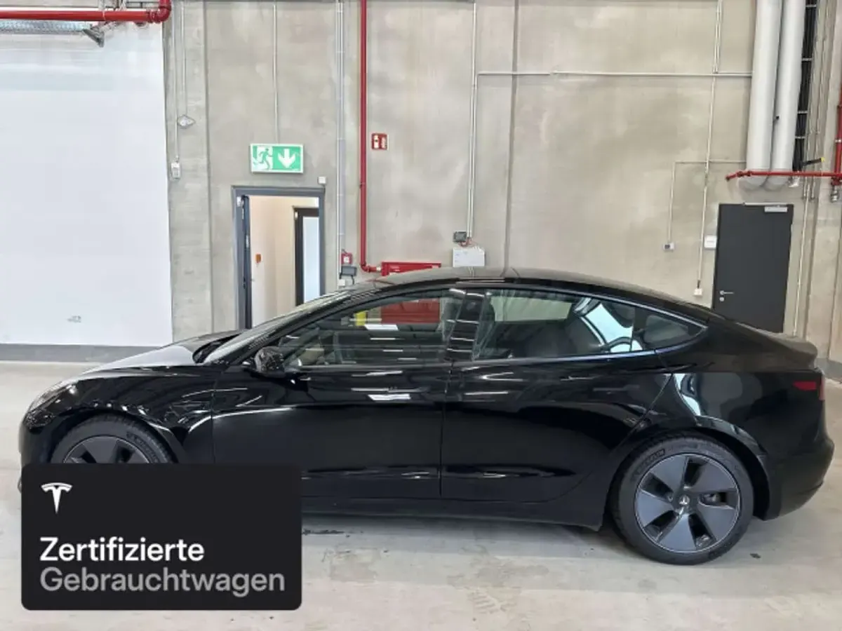 Gebraucht Tesla Model 3 Long Range AWD 324 kW (441 PS) 2021 Solid black Limousine