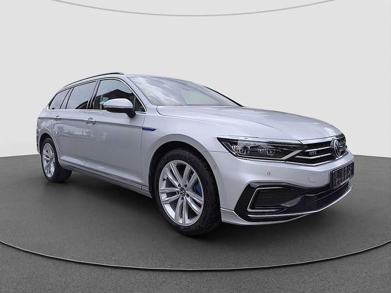 Gebraucht VW Passat GTE 218 PS (160 kW) 2021 Silber Kombi