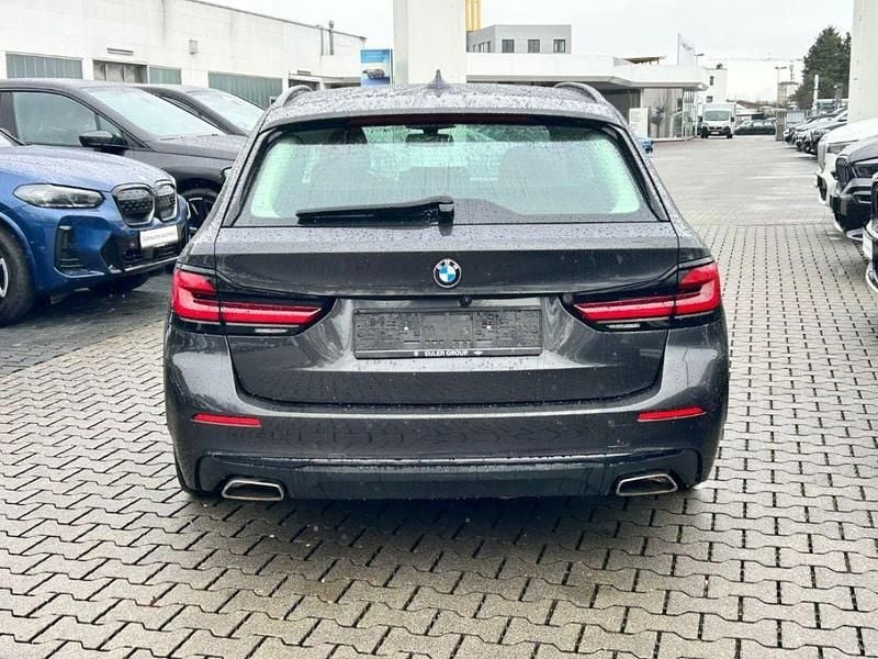 Gebraucht BMW 530 286 PS (210 kW) 2022 Grau Kombi