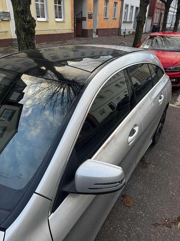 Gebraucht Mercedes CLA180 Shooting Brake Urban 122 PS (89 kW) 2016 Grau Kombi