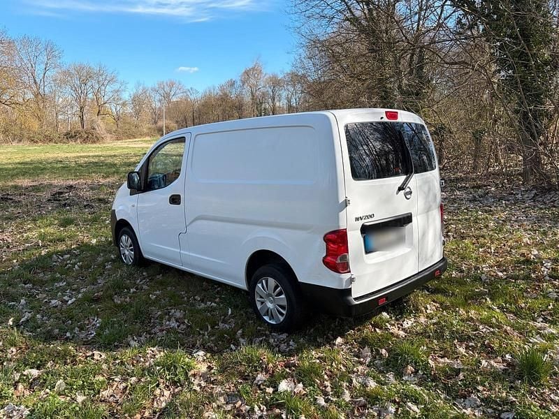 Gebraucht Nissan NV200 90 PS (66 kW) 2017 Weiß Van / Kleinbus