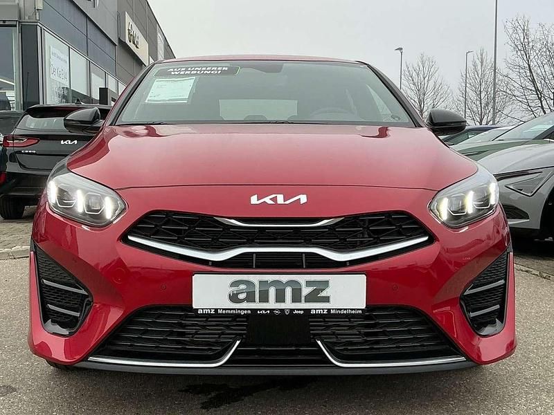 Neu Kia Ceed GT GT-Line 140 PS (102 kW) 2025 Infra red // rot Limousine