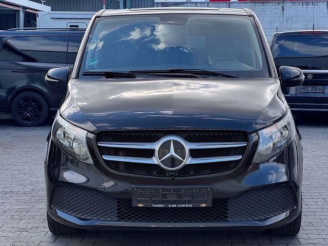 Gebraucht Mercedes E250 190 PS (139 kW) 2022 Obsidianschwarz Kombi