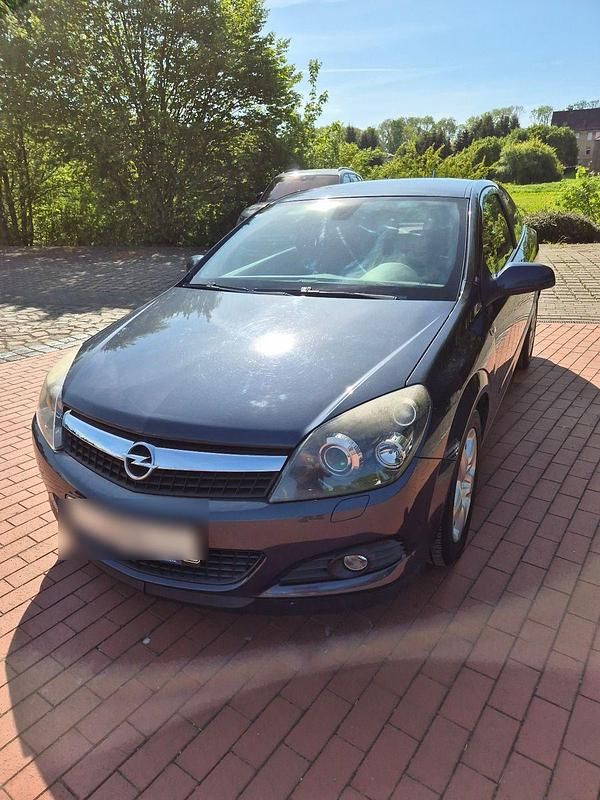 Blau Gebraucht 2008 Opel Astra GTC Limousine | 1.950 € (Guter Preis) - Bild 1/4