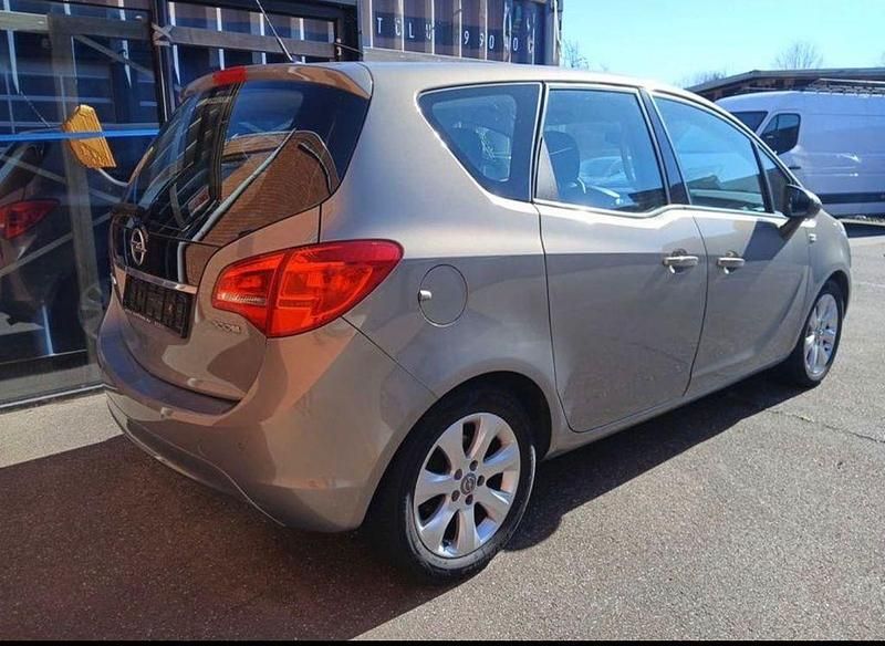 Gebraucht Opel Meriva Edition 95 PS (69 kW) 2011 Grau Van / Kleinbus