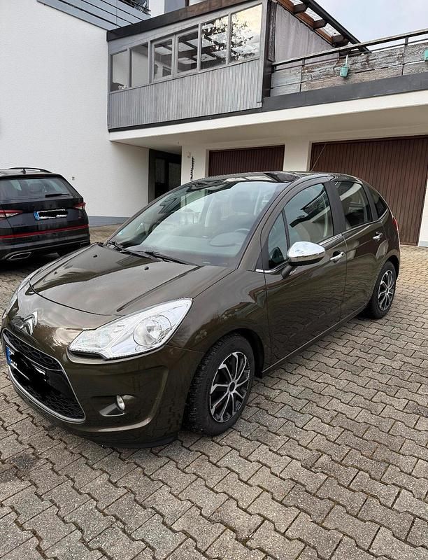 Gebraucht Citroën C3 92 PS (67 kW) 2012 Braun Limousine