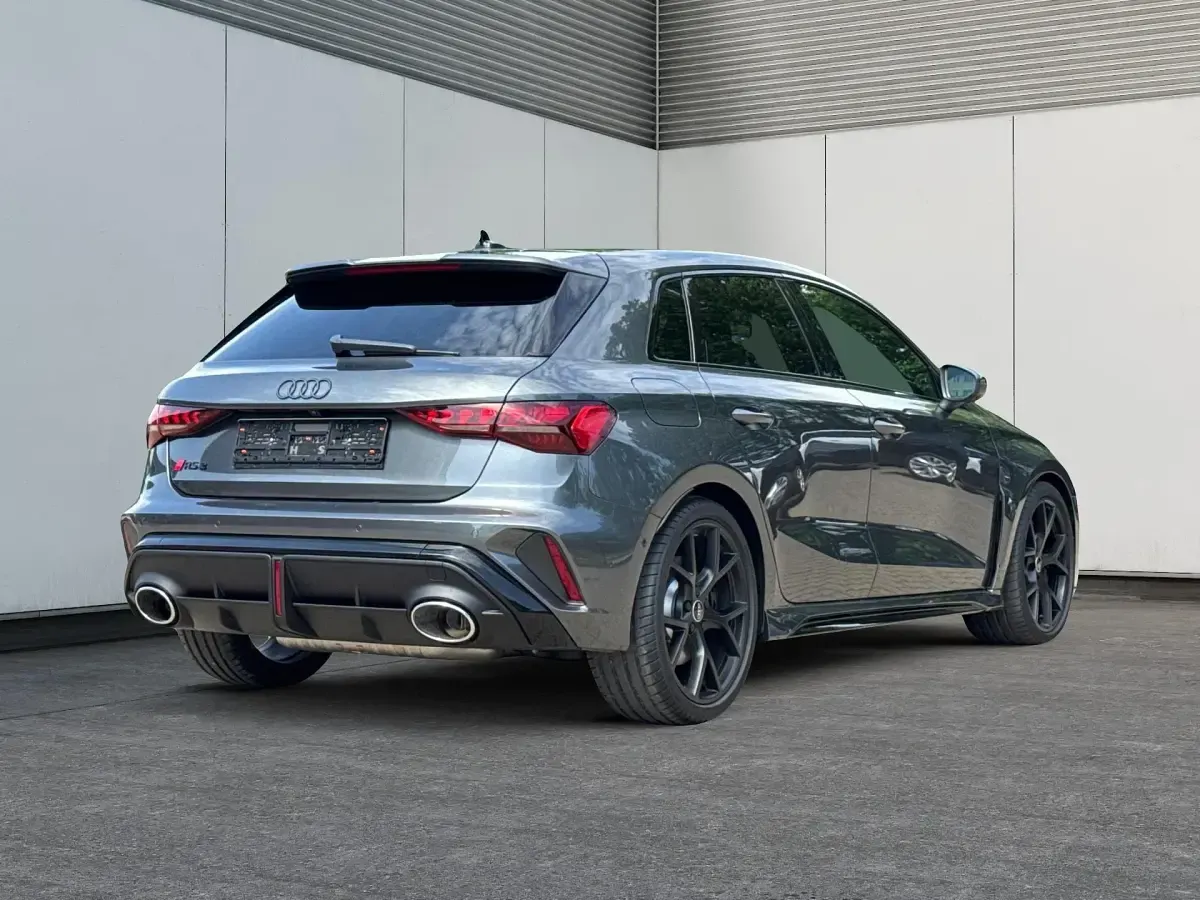 Neu Audi RS3 400 PS (294 kW) 2026 Limousine