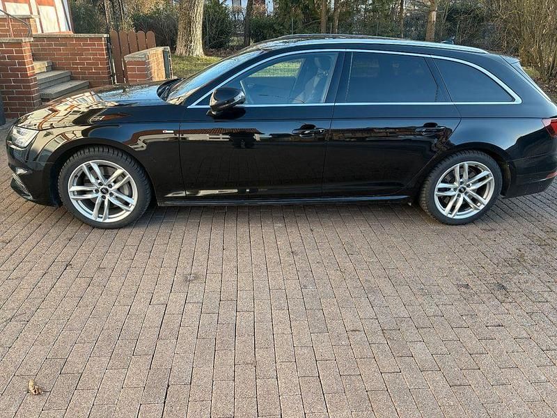 Gebraucht Audi A4 Ambiente 272 PS (200 kW) 2017 Schwarz Kombi