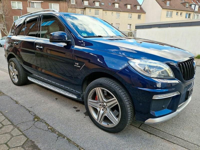 Gebraucht Mercedes ML63 AMG Premium 525 PS (386 kW) 2013 Blau SUV