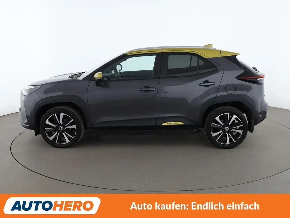 Gebraucht Toyota Yaris Cross Edition 116 PS (85 kW) 2021 Grau SUV