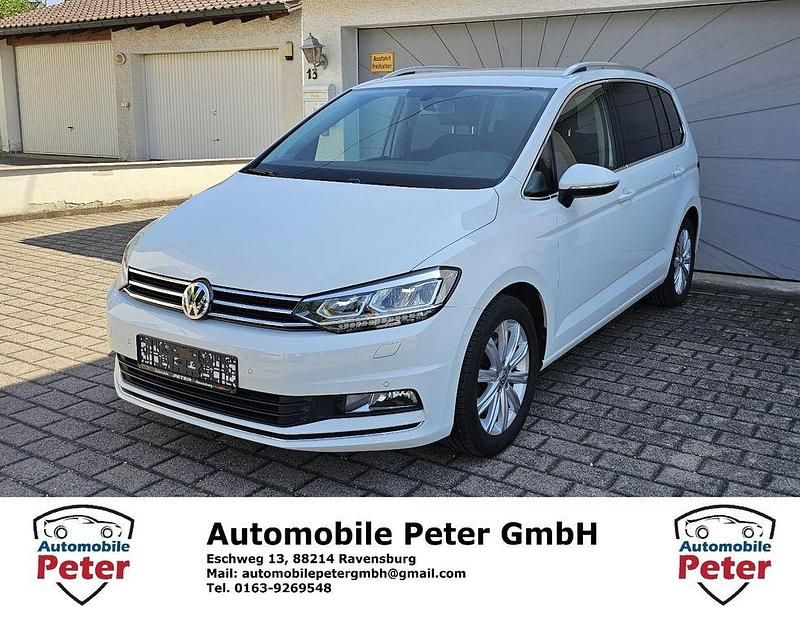 Weiß Gebraucht 2016 VW Touran Highline Van / Kleinbus | 18.500 € (Fairer Preis) - Bild 1/4