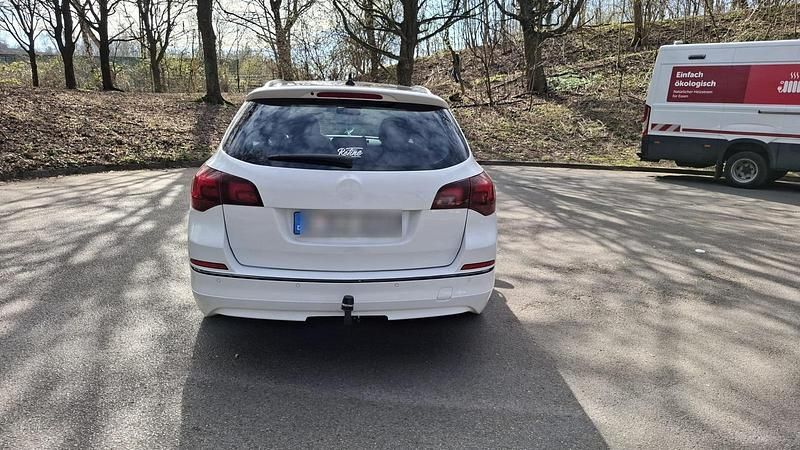 Gebraucht Opel Astra OPC 136 PS (100 kW) 2014 Weiß Kombi