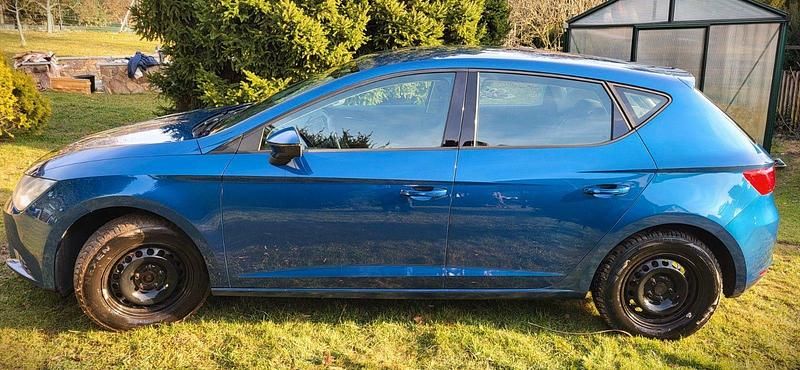 Gebraucht Seat Leon Reference 105 PS (77 kW) 2013 Blau Limousine