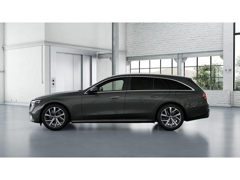 Gebraucht Mercedes E300 Avantgarde 313 PS (230 kW) 2025 Lack graphitgrau Kombi